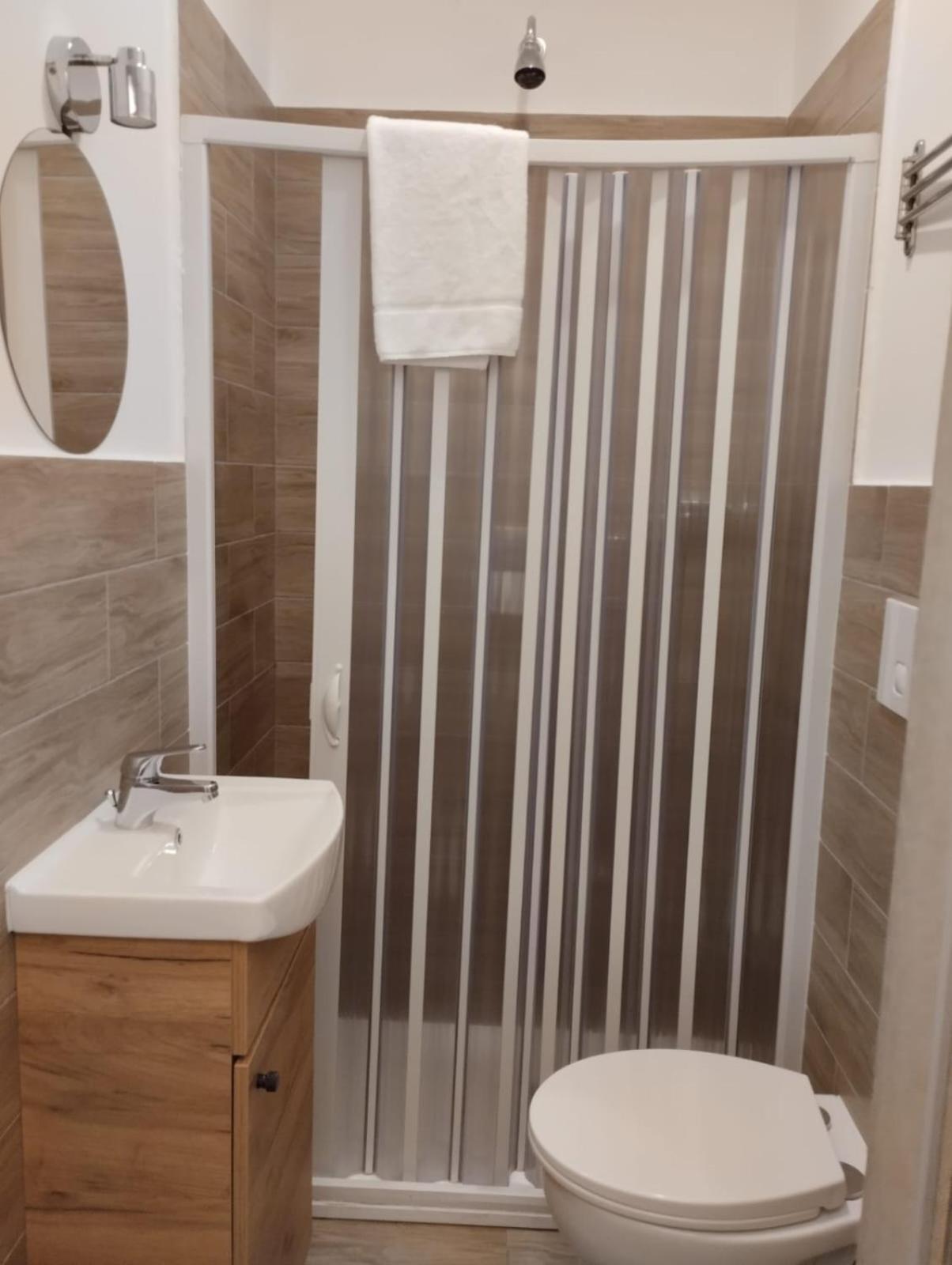 نابولي Residence E Appartamenti Bausan المظهر الخارجي الصورة